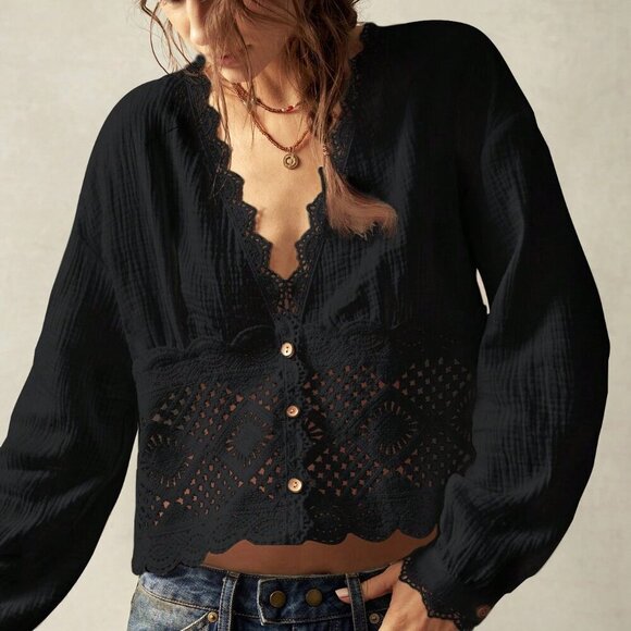 Black Casual Women's Woven V-Neck Lantern Sleeve Lace Trim Loose Fit Blouse - Picture 4 of 8